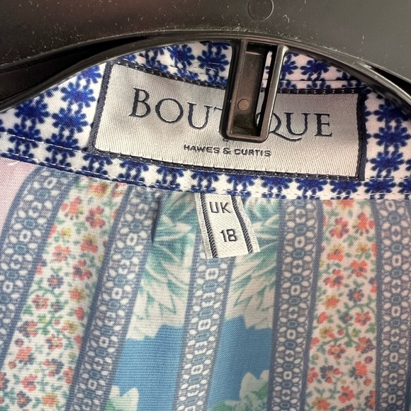 Hawkes & Curtis Paisley Pattern Fitted Satin Blouse - Picture 4 of 7